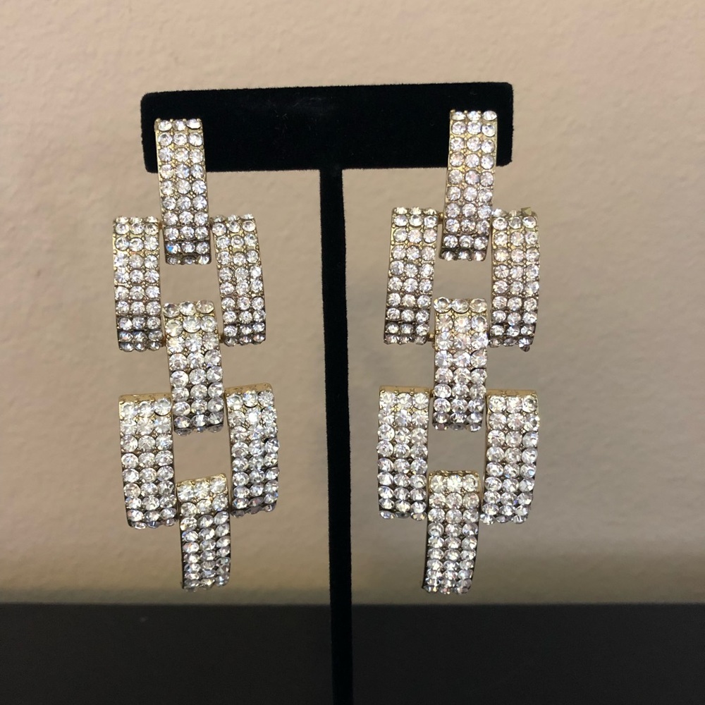 Silver rhinestone crystal earrings!